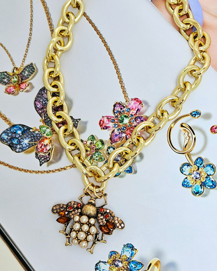 Collar 1 abeja