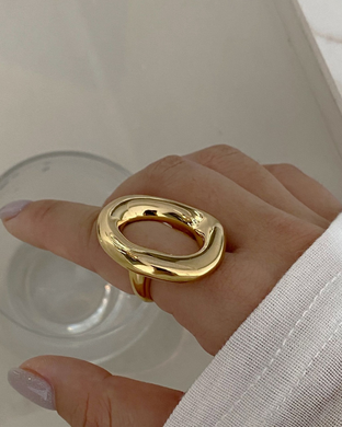 Anillo dorado luna