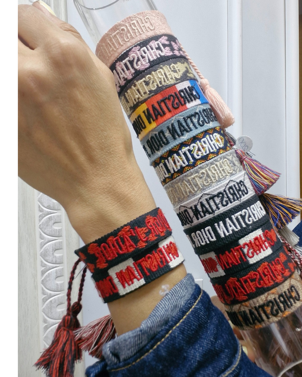Pulseras tejidas de diseño D