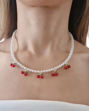 Collar perlas dijes cerezas