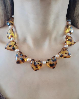 Collar corazones animal print
