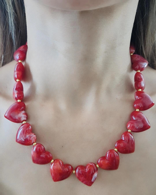 Collar corazones rojo