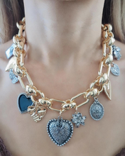 Cargar imagen en el visor de la galería, Collar corazones eslabones bitono