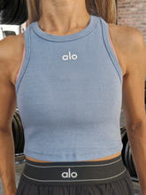 Cargar imagen en el visor de la galería, TANK top @lo celeste básico en Ch, M y G