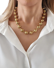 Cargar imagen en el visor de la galería, Collar bolitas dorado