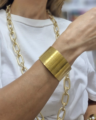 Pulsera brazalete dorado