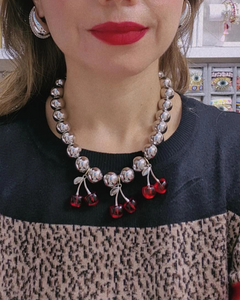 Collar 3 dijes cereza