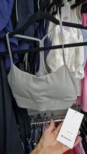 Cargar imagen en el visor de la galería, Top lulu gris M