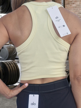 Cargar imagen en el visor de la galería, TANK top @lo amarillo pastel básico en Ch, M y G