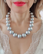 Cargar imagen en el visor de la galería, Collar bolas chunky plateado
